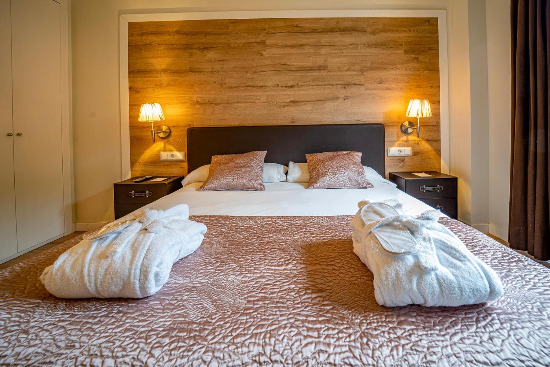 Apartaments Superior เอลตาร์แตร์ ภายนอก รูปภาพ