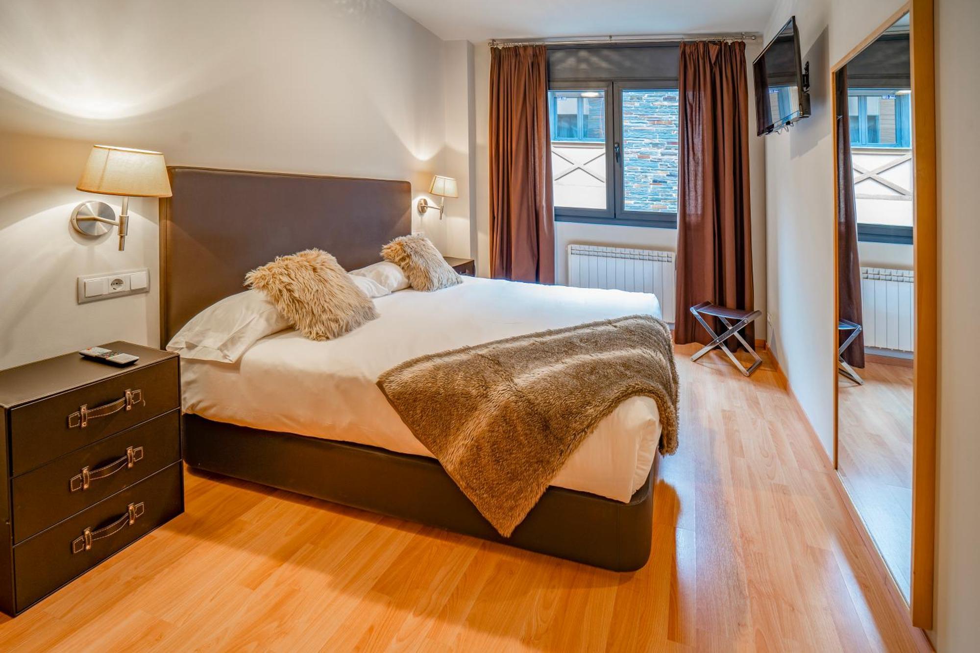 Apartaments Superior เอลตาร์แตร์ ภายนอก รูปภาพ