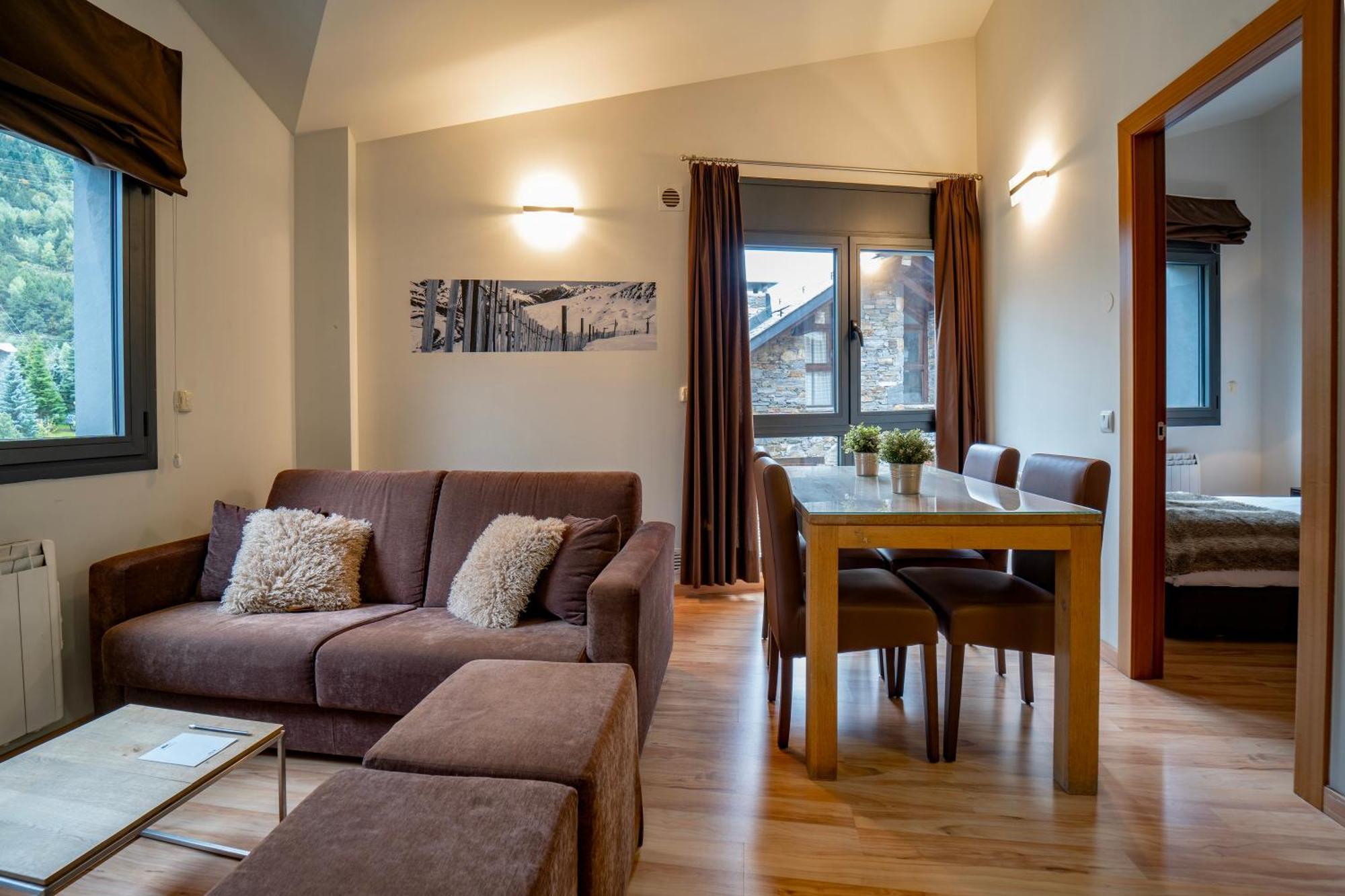 Apartaments Superior เอลตาร์แตร์ ภายนอก รูปภาพ